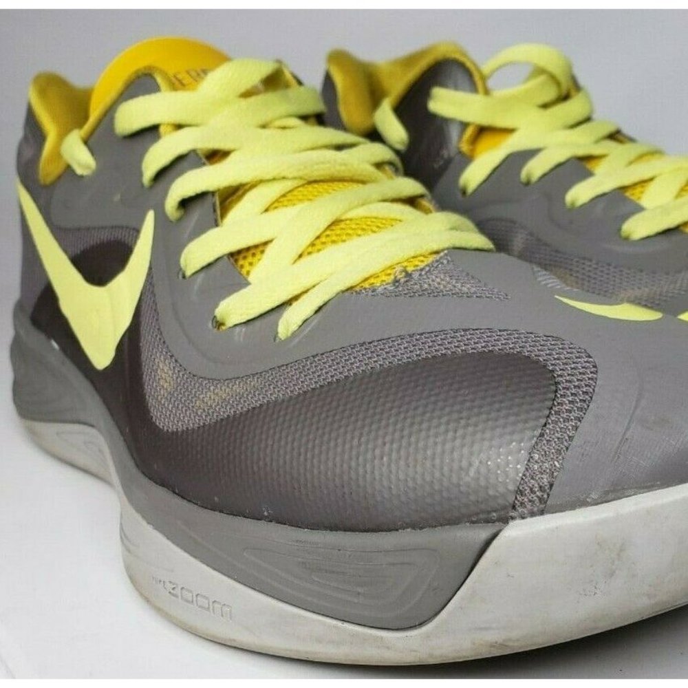Nike HYPERFUSE LOW BASKETBALL SHOES Men's size 11